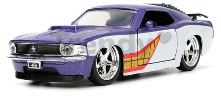 Autíčko DC Ford Mustang Jada kovové s otvárateľnými dverami a figúrkou Joker dĺžka 12,8 cm 1:32