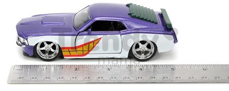 Autíčko DC Ford Mustang Jada kovové s otvárateľnými dverami a figúrkou Joker dĺžka 12,8 cm 1:32