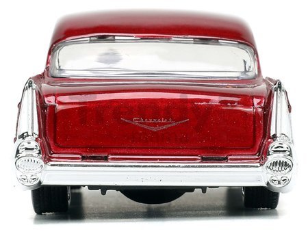 Autíčko vianočné Chevrolet 1957 Jada kovové s otvárateľnými dverami a figúrkou Santa Claus dĺžka 13 cm 1:32