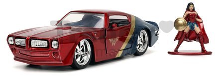 Autíčko DC Pontiac Firebird 1972 Jada kovové s otvárateľnými dverami a figúrkou Wonder Woman dĺžka 13 cm 1:32