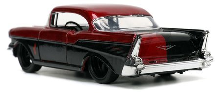 Autíčko DC Chevy Bel Air 1957 Jada kovové s otvárateľnými dverami a figúrkou Harley Quinn dĺžka 13 cm 1:32