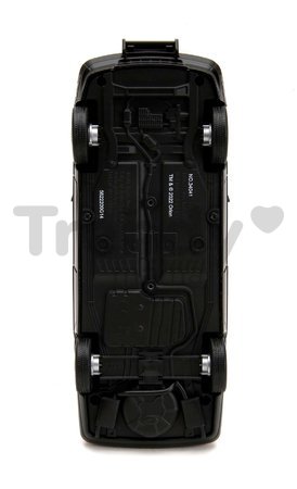 Autíčko RoboCop Ford Taurus 1986 Jada kovové s otvárateľnými časťami a figúrkou Robocop dĺžka 20 cm 1:24
