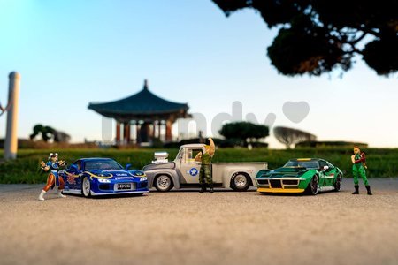 Autíčko Chevrolet Stingray 1969 Street Fighter Jada kovové s otvárateľnými časťami a kovová figúrka Cammy White dĺžka 20 cm 1:24