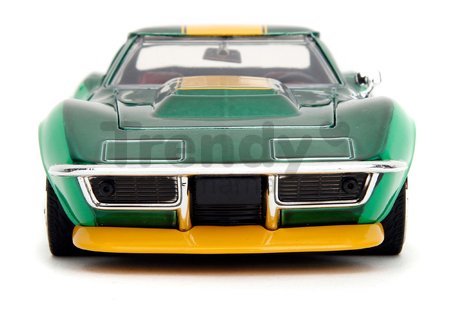 Autíčko Chevrolet Stingray 1969 Street Fighter Jada kovové s otvárateľnými časťami a kovová figúrka Cammy White dĺžka 20 cm 1:24