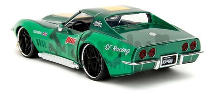 Autíčko Chevrolet Stingray 1969 Street Fighter Jada kovové s otvárateľnými časťami a kovová figúrka Cammy White dĺžka 20 cm 1:24