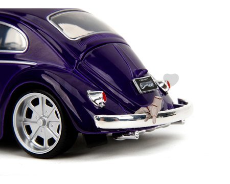 Autíčko Volkswagen Beetle Hollywood Rides Jada kovové s otvárateľnými dverami a figúrkou Wednesday 1:24