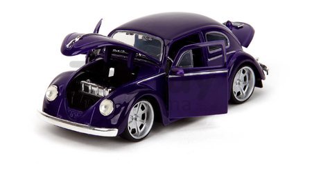Autíčko Volkswagen Beetle Hollywood Rides Jada kovové s otvárateľnými dverami a figúrkou Wednesday 1:24