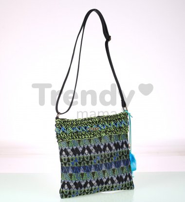 Etno kabelka cez rameno zo syntetickej rafie Kbas zelená 327705V