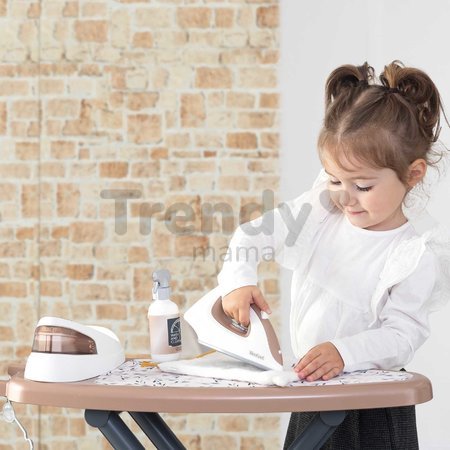 Žehliaca doska s naparovacou žehličkou Tefal Ironing Board Smoby s vešiakmi a 9 doplnkami