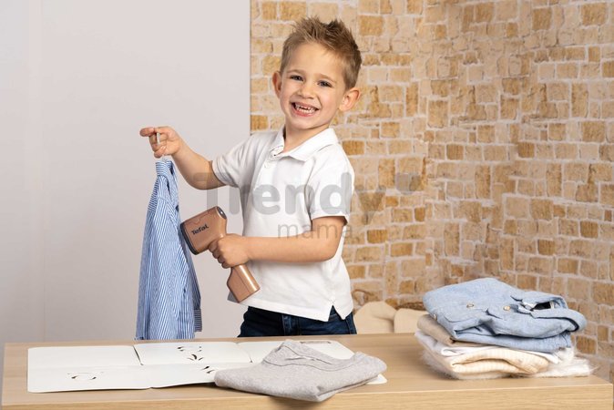 Ručný naparovač s doskou na skladanie oblečenia Tefal Steam&Fold Set Smoby so svetlom a vešiakom