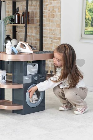 Práčovňa s práčkou a elektronický vysávač Rowenta Wash&Clean Laundry Smoby so zvukom a žehličkou 17 doplnkov