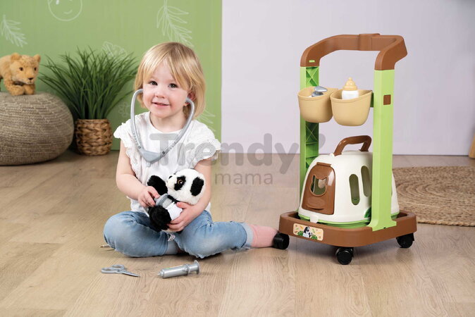 Veterinársky vozík s plyšovou pandou Veterinary Trolley Smoby s prenosným boxom a stetoskopom s teplomerom 8 doplnkov