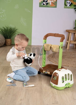 Veterinársky vozík s plyšovou pandou Veterinary Trolley Smoby s prenosným boxom a stetoskopom s teplomerom 8 doplnkov