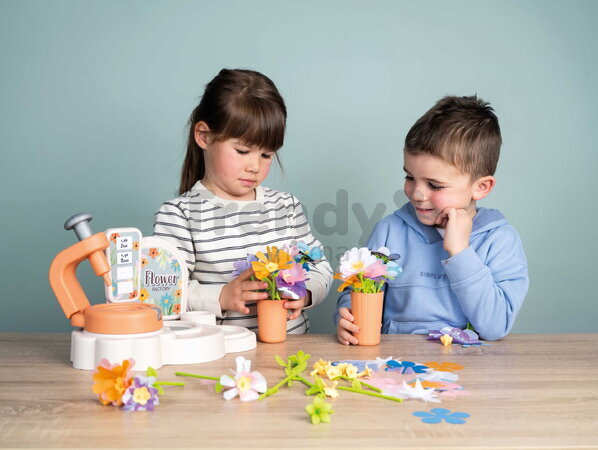 Kvetinárstvo s vlastnou výrobou textilných kvetov Crea My Flower Factory Smoby s vázami 102 doplnkov