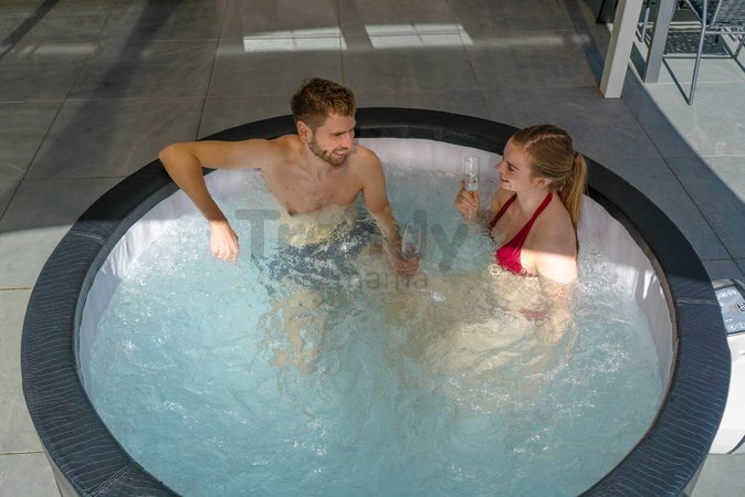 Vírivka Leather Premium Whirpool Exit Toys 120 vzduchových trysiek 184*73 cm čierna od 6 rokov