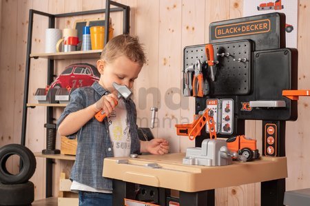 Pracovný stôl trojkrídlový Black&Decker Mega Center Smoby strojárstvo inštalatérstvo maľovanie a tesárstvo 100 doplnkov 103 cm výška