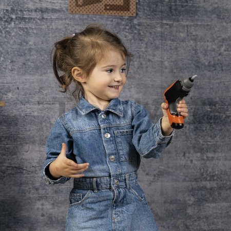 Pracovná dielňa so skladacím autíčkom Bricolo Pro Workbench Black&Decker Smoby s mechanickou vŕtačkou a náradím s montážnymi dielikmi 78 doplnkov výšk