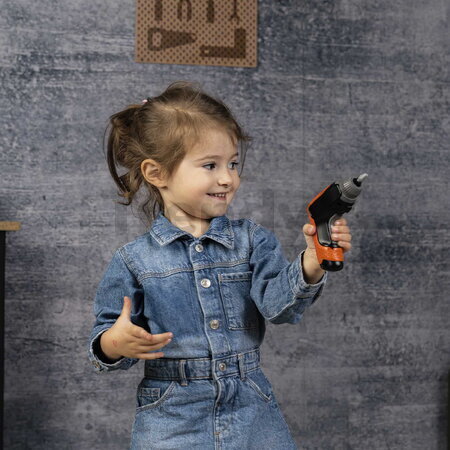 Pracovná dielňa s mechanickým žeriavom Bricolo Builder Black&Decker Smoby so skladacím autíčkom a vŕtačkou 87 doplnkov