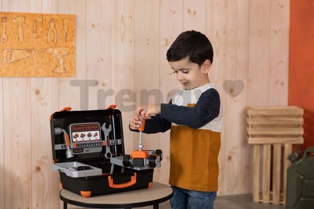 Pracovný kufrík Bricolo Box Black&Decker Smoby s rozoberateľným autíčkom a 39 doplnkami