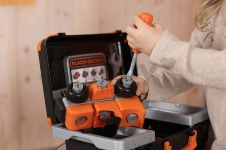 Pracovný kufrík Bricolo Box Black&Decker Smoby s rozoberateľným autíčkom a 39 doplnkami