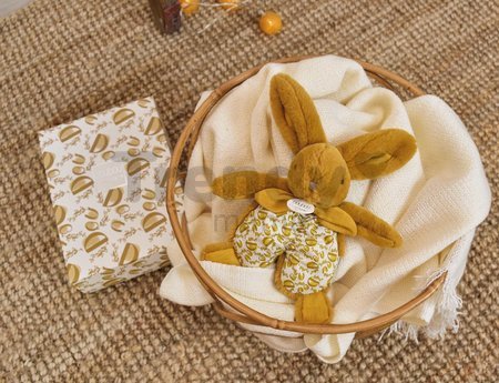 Plyšový zajačik na maznanie Bunny Comforter Ocher Doudou et Compagnie v darčekovom balení žltý 18 cm od 0 mes