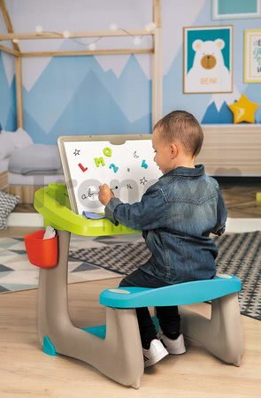 Lavica na kreslenie a magnetky Little Pupils Desk Smoby s obojstrannou tabuľou a úložným priestorom s 92 doplnkami
