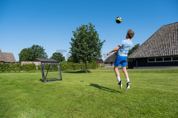 Odrazová sieť futbalová Kickback rebounder L Exit Toys veľká polohovateľná oceľový rám 124*124 cm ET43031010