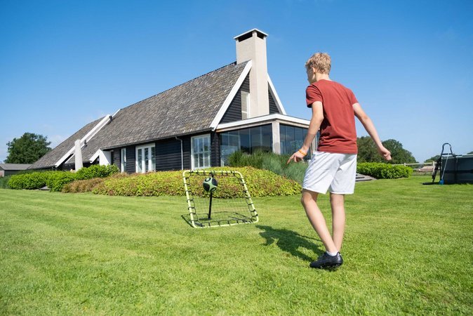 Odrazová sieť futbalová Tempo multisport rebounder Exit Toys polohovateľná oceľový rám 100*100 cm