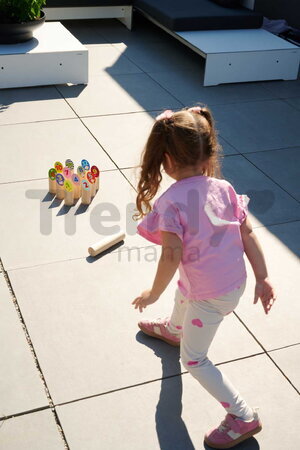 Drevená hra s hádzaním kolíkov Throwing Game Sticks Outdoor Eichhorn 13 kolíkov s priemerom 45 mm od 3 rokov EH4464