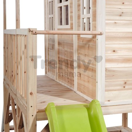 Domček cédrový na pilieroch Loft 550 Natural Exit Toys veľký s vodeodolnou strechou pieskoviskom a 1,75 m šmykľavkou prírodný