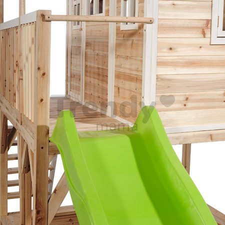 Domček cédrový na pilieroch Loft 750 Natural Exit Toys veľký s vodeodolnou strechou pieskoviskom a 2,28 m šmykľavkou prírodný
