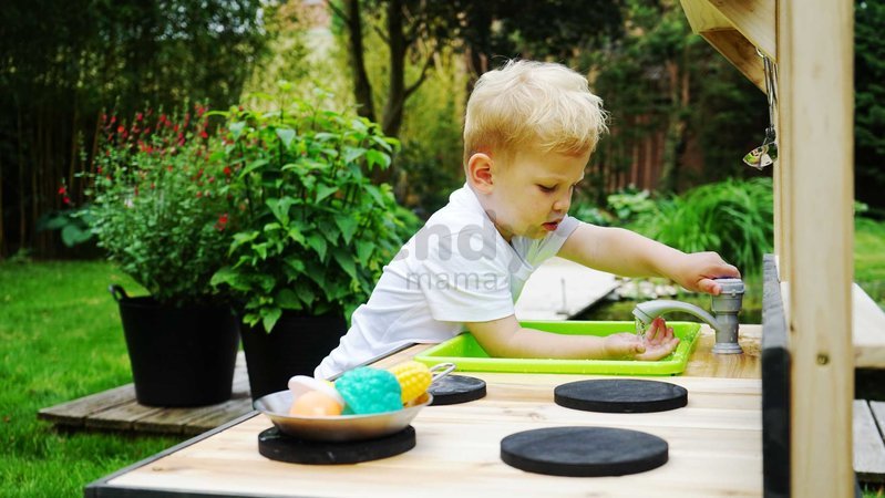 Kuchynka cédrová s tečúcou vodou Yummy 100 Outdoor Play Kitchen Exit Toys vonkajšia s kuchynským náradím od 24 mes