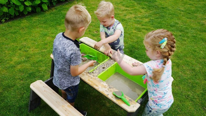 Pieskovisko cédrové stôl na vodu a piesok Aksent sand&water table Exit Toys piknikové s 2 lavicami a krytom