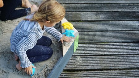 Pieskovisko cédrové Hexagón Aksent Hexagonal Sandpit Exit Toys stredné s 3 sedadlami 160*140 cm