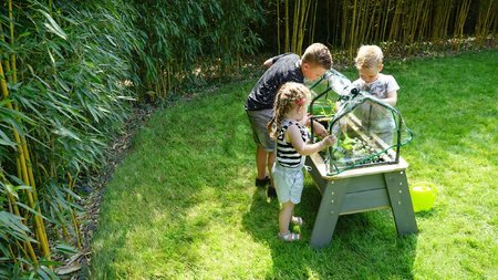 Stôl pre záhradníka cyprusový Aksent planter table L Exit Toys s fóliovníkom objem 45 litrov so záhradným náradím - model 2026