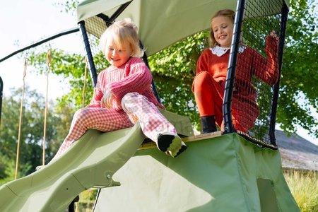 Hracia veža multifunkčná s 2 hojdačkami Ivy play tower double swing Exit Toys so stanom pieskoviskom a šmykľavkou kovová konštrukcia