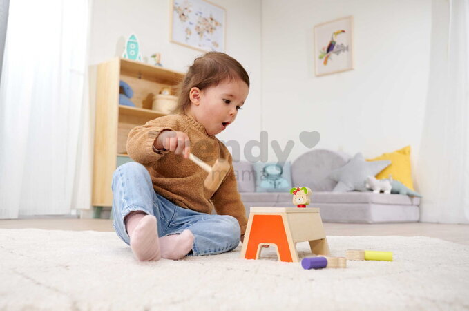 Drevená hra zatĺkačka Zvieratká Knocking Game Pop Up Eichhorn s kladivkom pre rozvoj jemnej motoriky od 12 mes