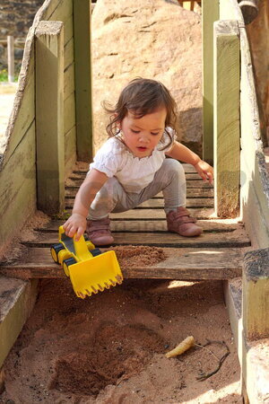 Bager s rukoväťou Power Worker Griffy Bagger BIG pracovný stroj 25 cm s gumenými kolesami od 12 mes  BIG54850