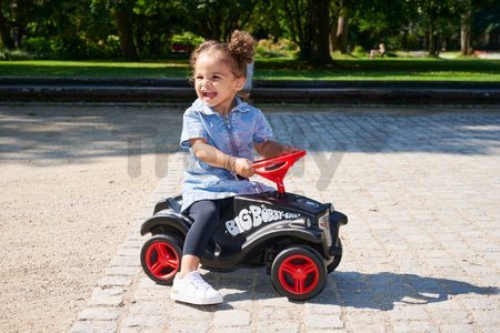 Odrážadlo auto Bobby Car Classic Little Rocker BIG čierne s klaksónom a rockovými nálepkami od 12 mes