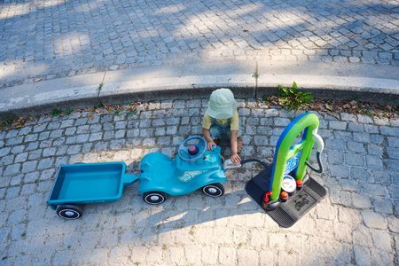 Benzínová pumpa a elektro nabíjanie všetkých odrážadiel Bobby Car Service Station BIG obojstranná s rampou od 18 mes