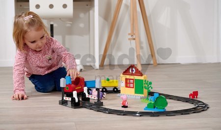 Stavebnica elektronická Peppa Pig Train Fun PlayBig Bloxx BIG železnica so zvukom a 2 figúrkami 55 dielov od 18 mes
