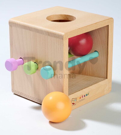 Drevený box s okienkom Montessori Box with Balls Eichhorn s 3 paličkami a 2 loptičkami pre rozvoj jemnej motoriky od 12 mes