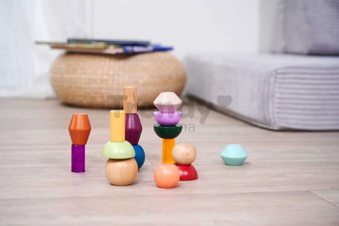 Drevené stohovateľné kocky Montessori Staple Beads Eichhorn 16 farebných dielikov