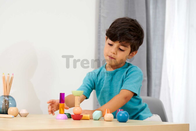 Drevené stohovateľné kocky Montessori Staple Beads Eichhorn 16 farebných dielikov