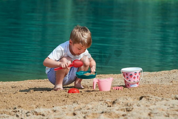 Vedro set s krhlou Strawberry Bucket Beach Écoiffier 17 cm výška 6 dielov s lopatkou hrabličkami a formičkou od 18 mes