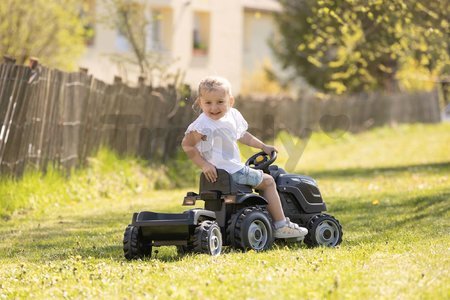 Traktor na šľapanie a príves Farmer XL Black Tractor+Trailer Smoby čierny s polohovateľným sedadlom a so zvukom 142 cm