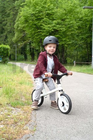 Balančné odrážadlo First Bike Smoby s ultraľahkou 2,5 kg kovovou konštrukciou a tichým chodom gumených kolies od 24 mes