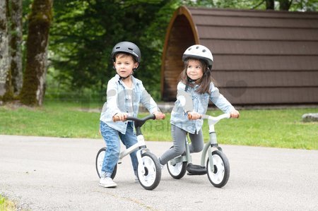 Balančné odrážadlo First Bike Smoby s ultraľahkou 2,5 kg kovovou konštrukciou a tichým chodom gumených kolies od 24 mes