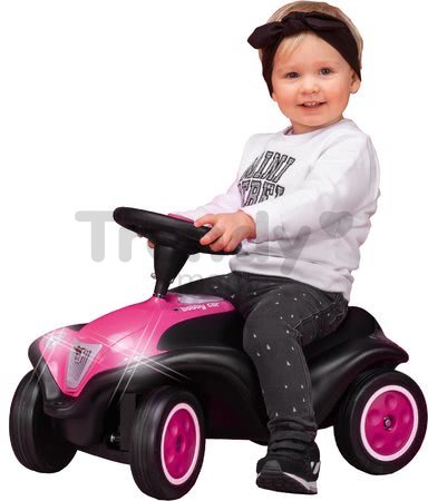 Odrážadlo Bobby Car Next Raspberry BIG s LED reflektormi a elektronickým klaksónom ergonomické sedadlo s velúrom od 12 mes