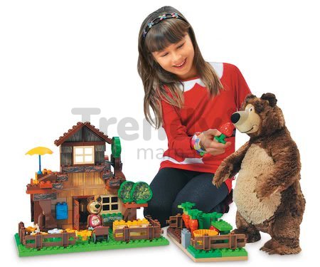Stavebnice Máša a medvěd v zahradě PlayBIG Bloxx BIG s 1 figurkou 31 dílů od 1,5-5 let